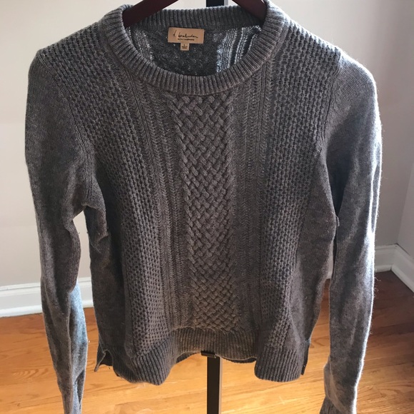 Cable knit sweater with cashmere - Picture 1 of 2